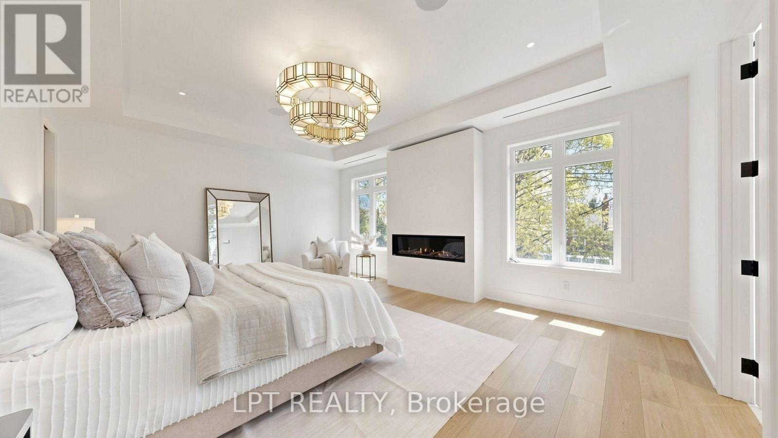 431 HEATH STREET E - 22