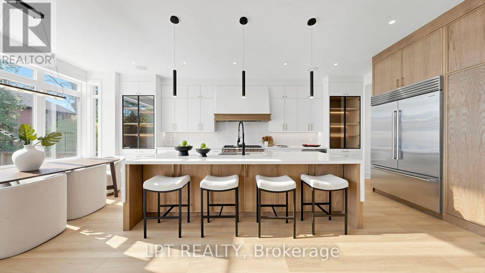 431 HEATH STREET E - 12