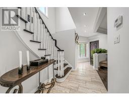 18 Buckhorn Avenue, Richmond Hill, ON L4C0E3 Photo 10
