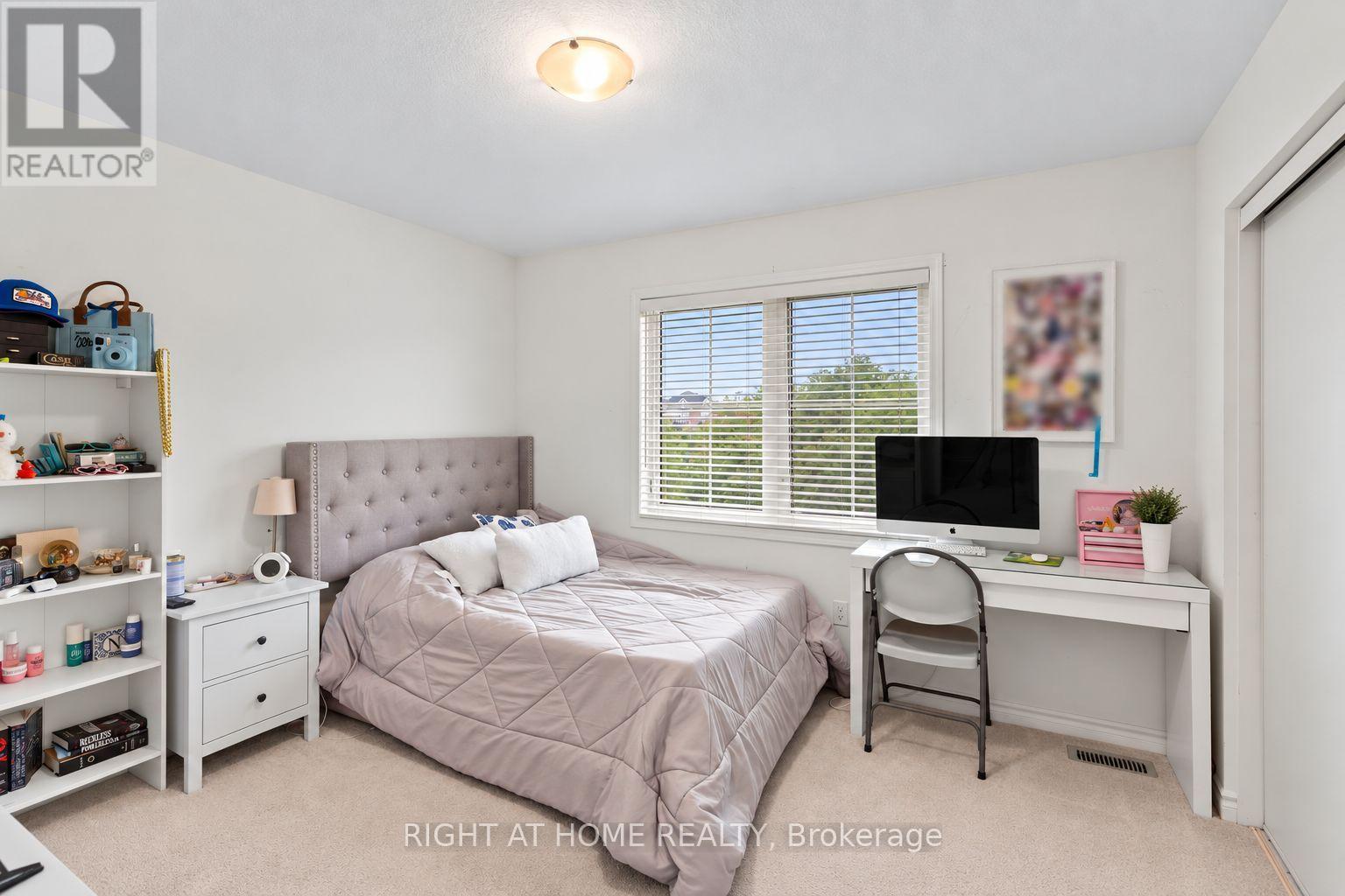 404 EQUESTRIAN WAY - Image 35