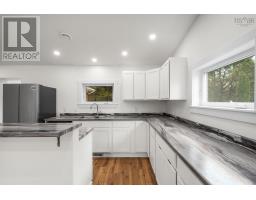 1649 Avondale Road, Mantua, NS B0N2A0 Photo 16