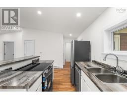 1649 Avondale Road, Mantua, NS B0N2A0 Photo 18