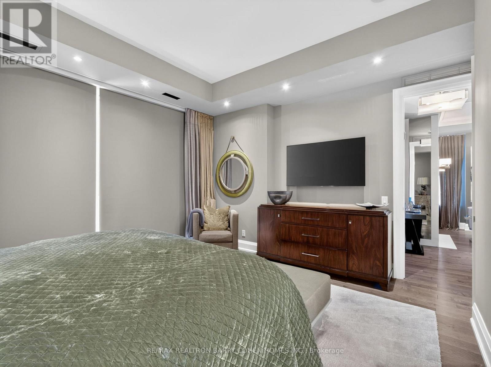 #1202 88 DAVENPORT ROAD - Image 21