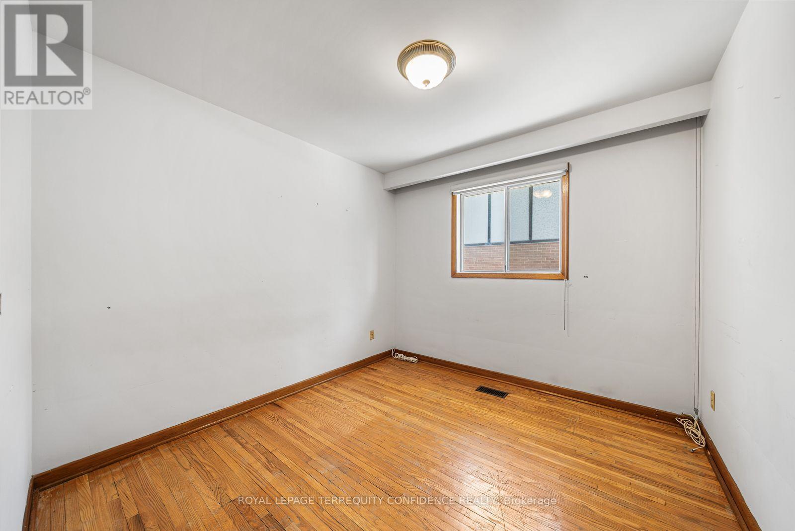 265 HORSHAM AVENUE - Image 21
