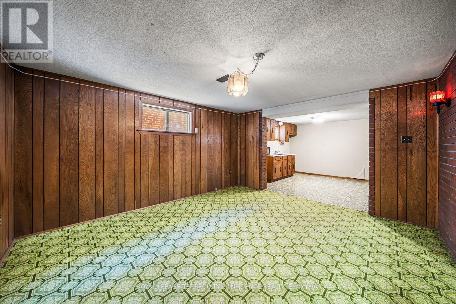 265 HORSHAM AVENUE - Image 36
