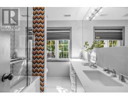487 Winnett Avenue, Toronto, ON M6C3M6 Photo 18