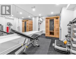 487 Winnett Avenue, Toronto, ON M6C3M6 Photo 28