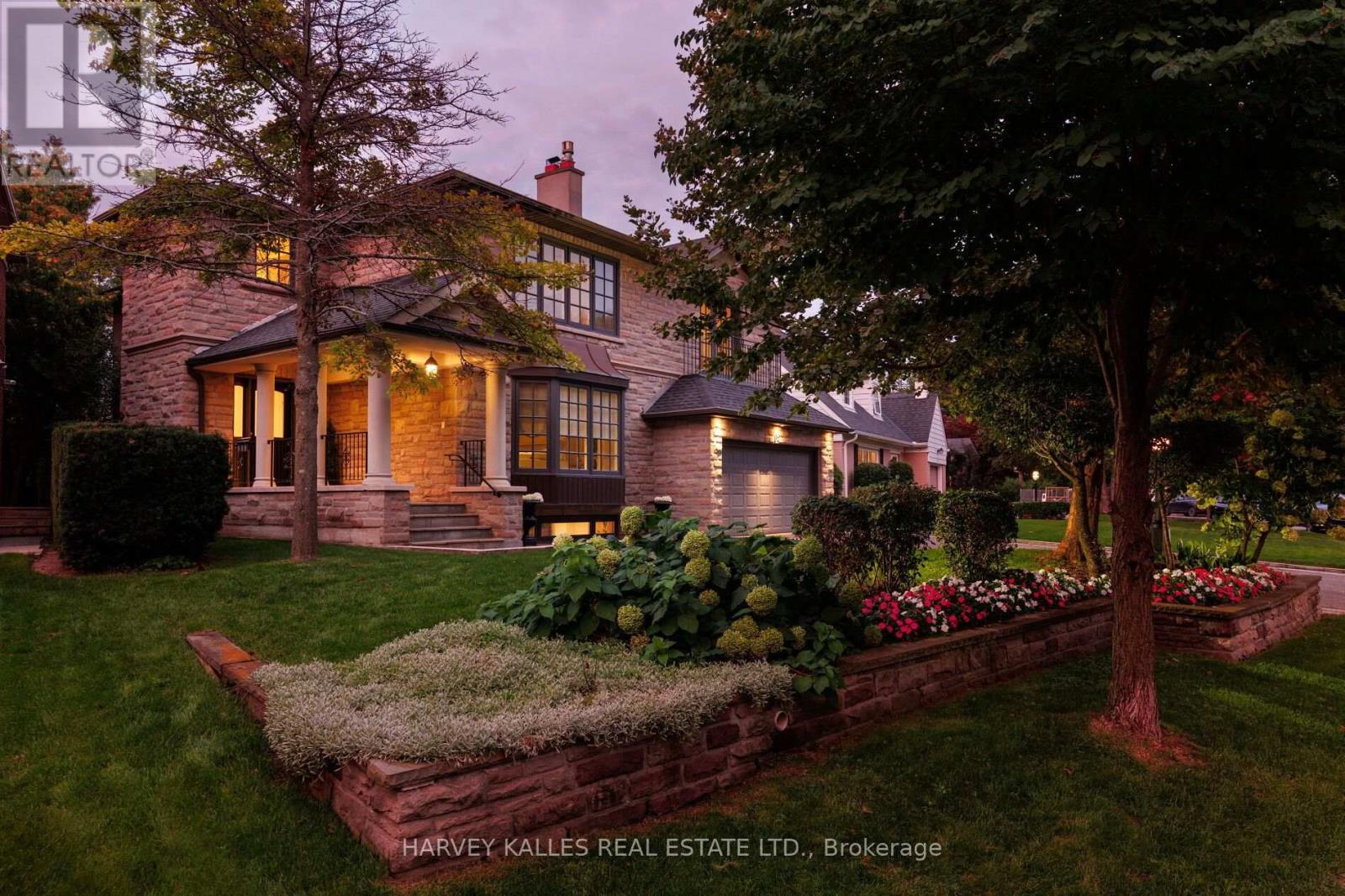 15 Moorehill Drive, Toronto — photo 1