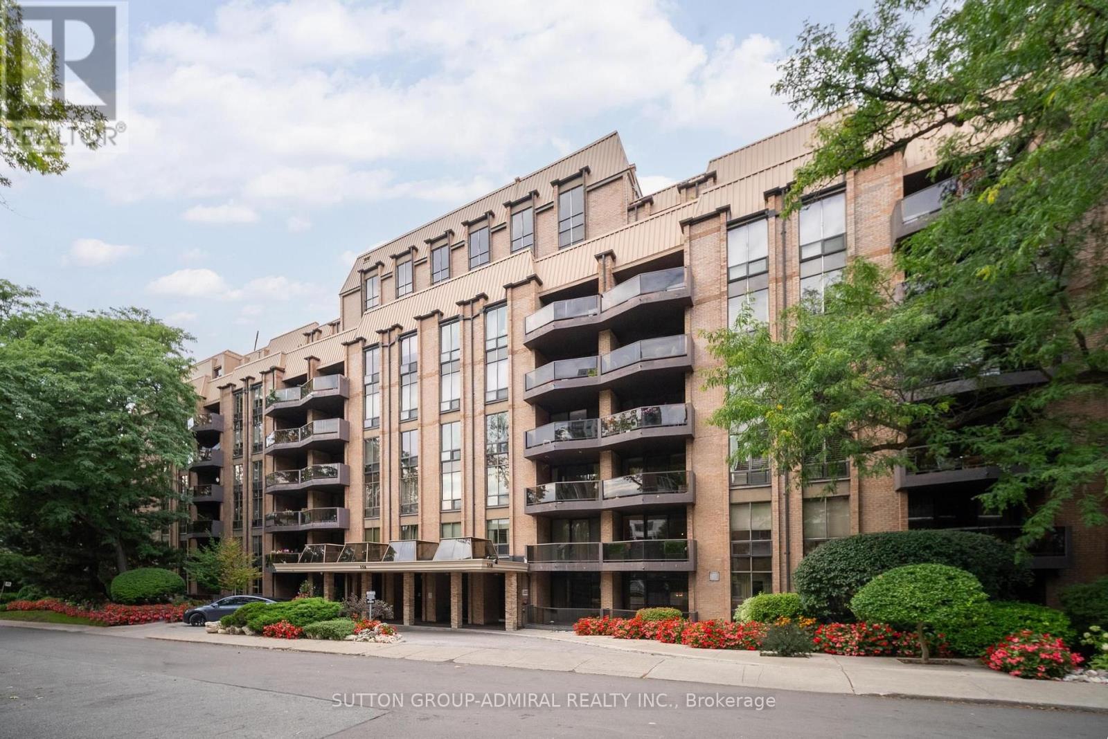 Photo of 350 Lonsdale Road