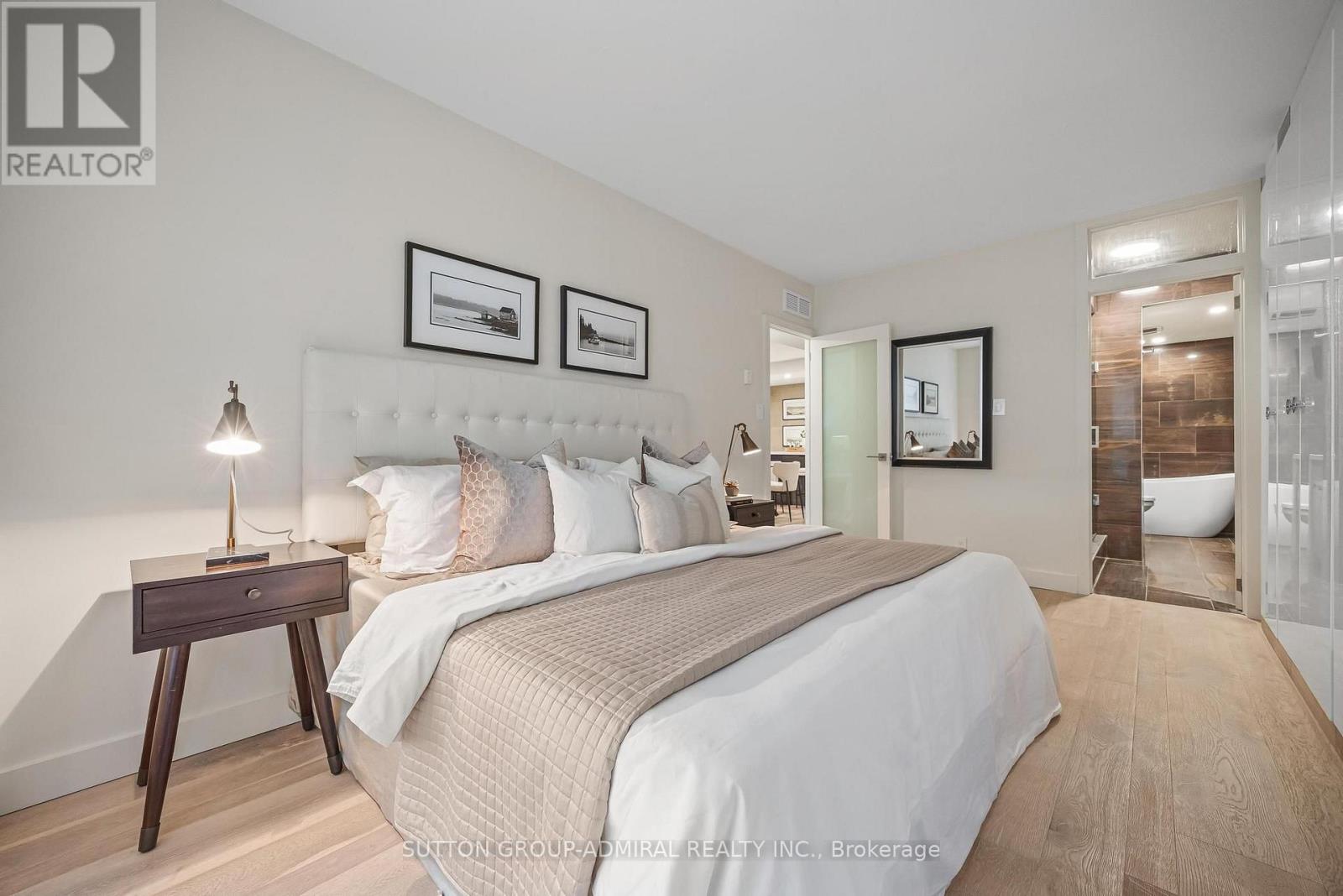 #206 350 LONSDALE ROAD - Image 23
