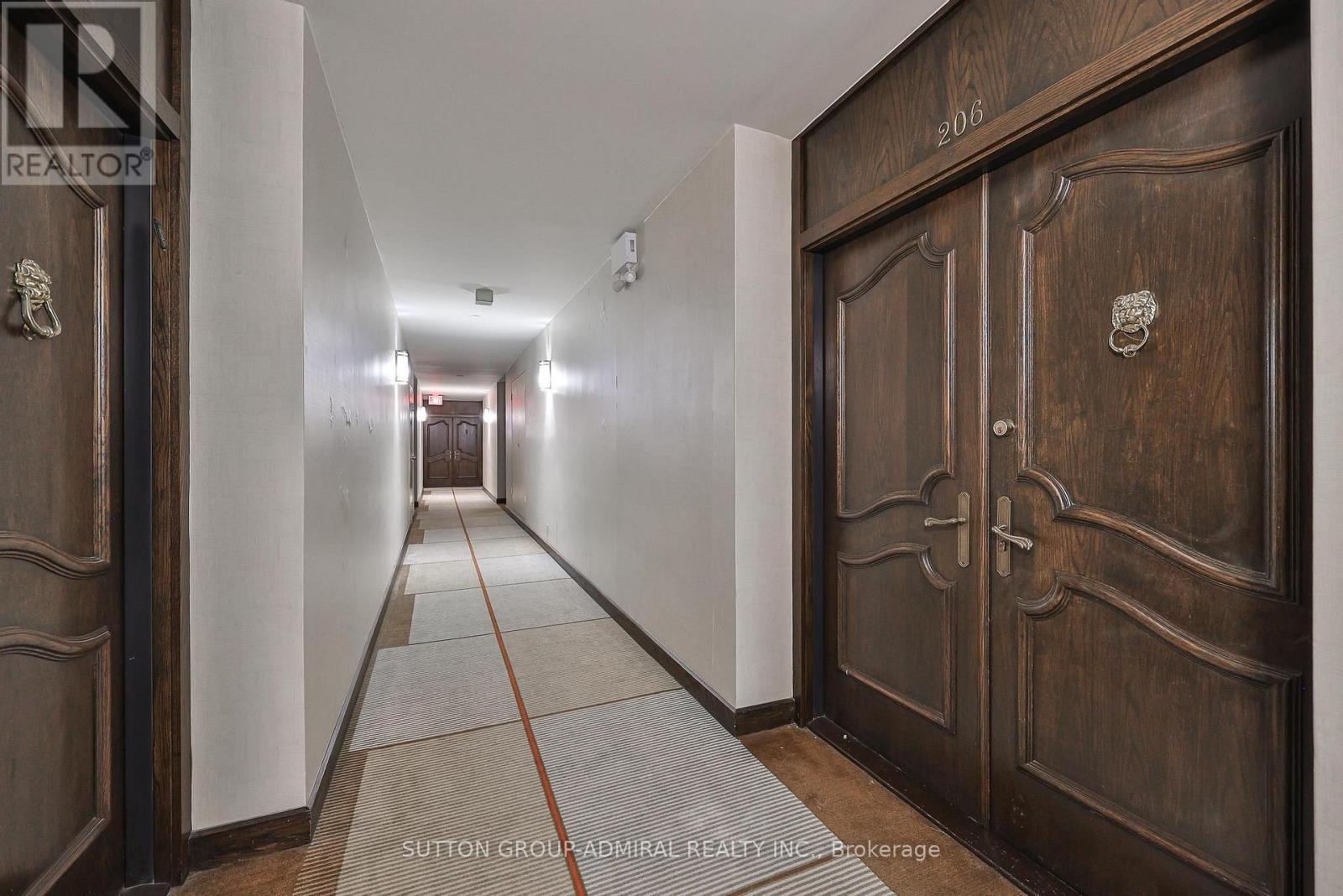 #206 350 LONSDALE ROAD - Image 4