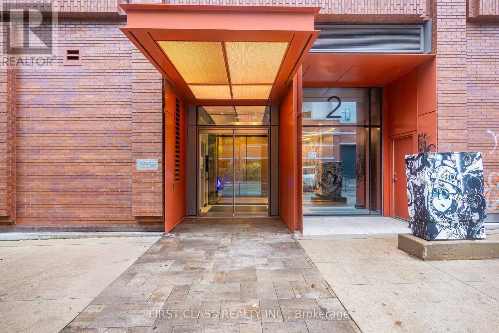 #702 2 AUGUSTA AVENUE - Image 3