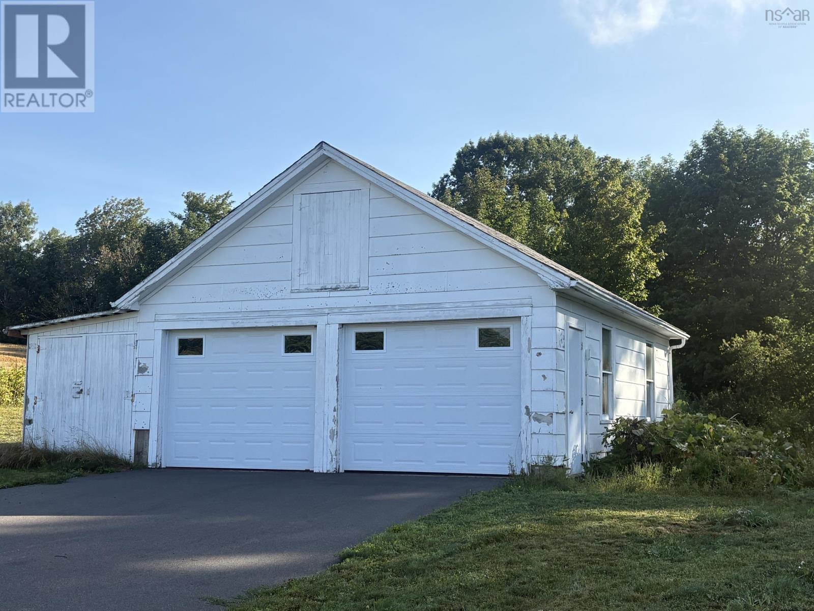 3001 Highway 221, Weston — photo 9