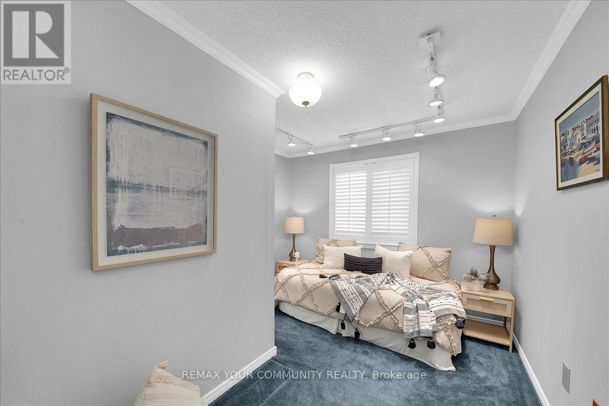 #56 50 BLACKWELL AVENUE - 19