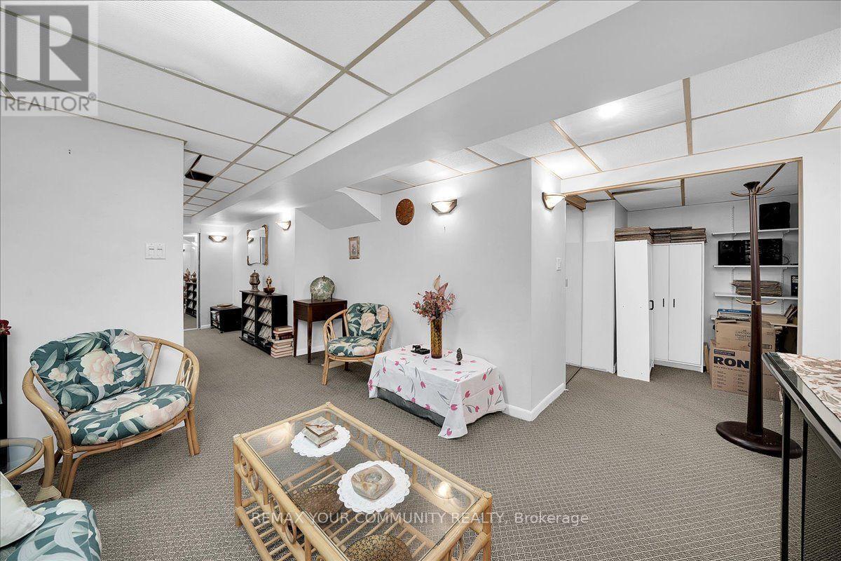 #56 50 BLACKWELL AVENUE - 22