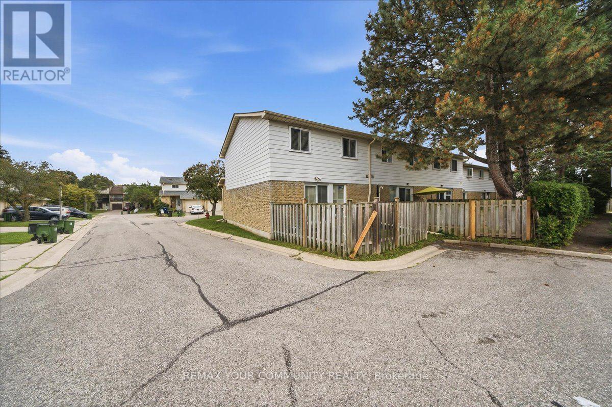 #56 50 BLACKWELL AVENUE - 27