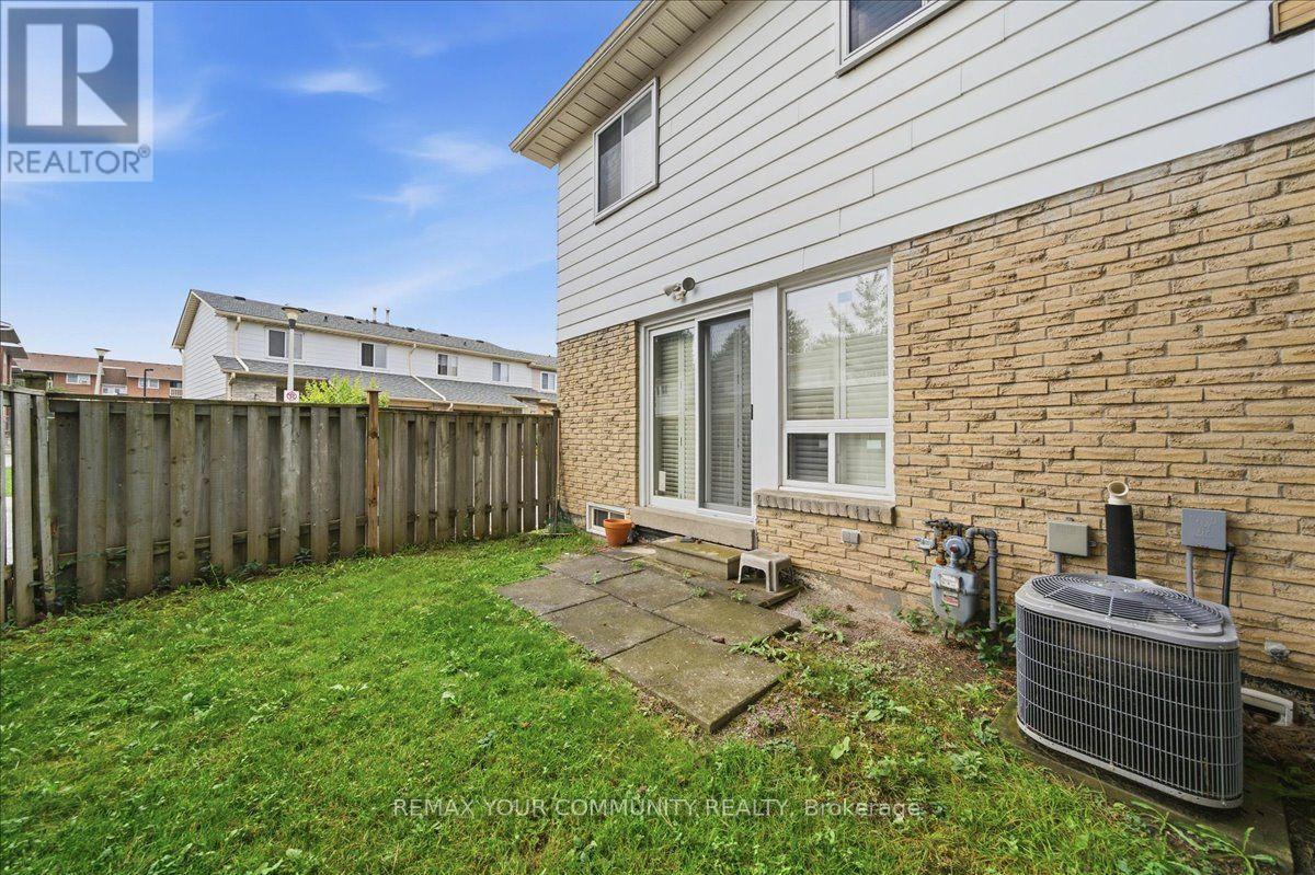 #56 50 BLACKWELL AVENUE - 28
