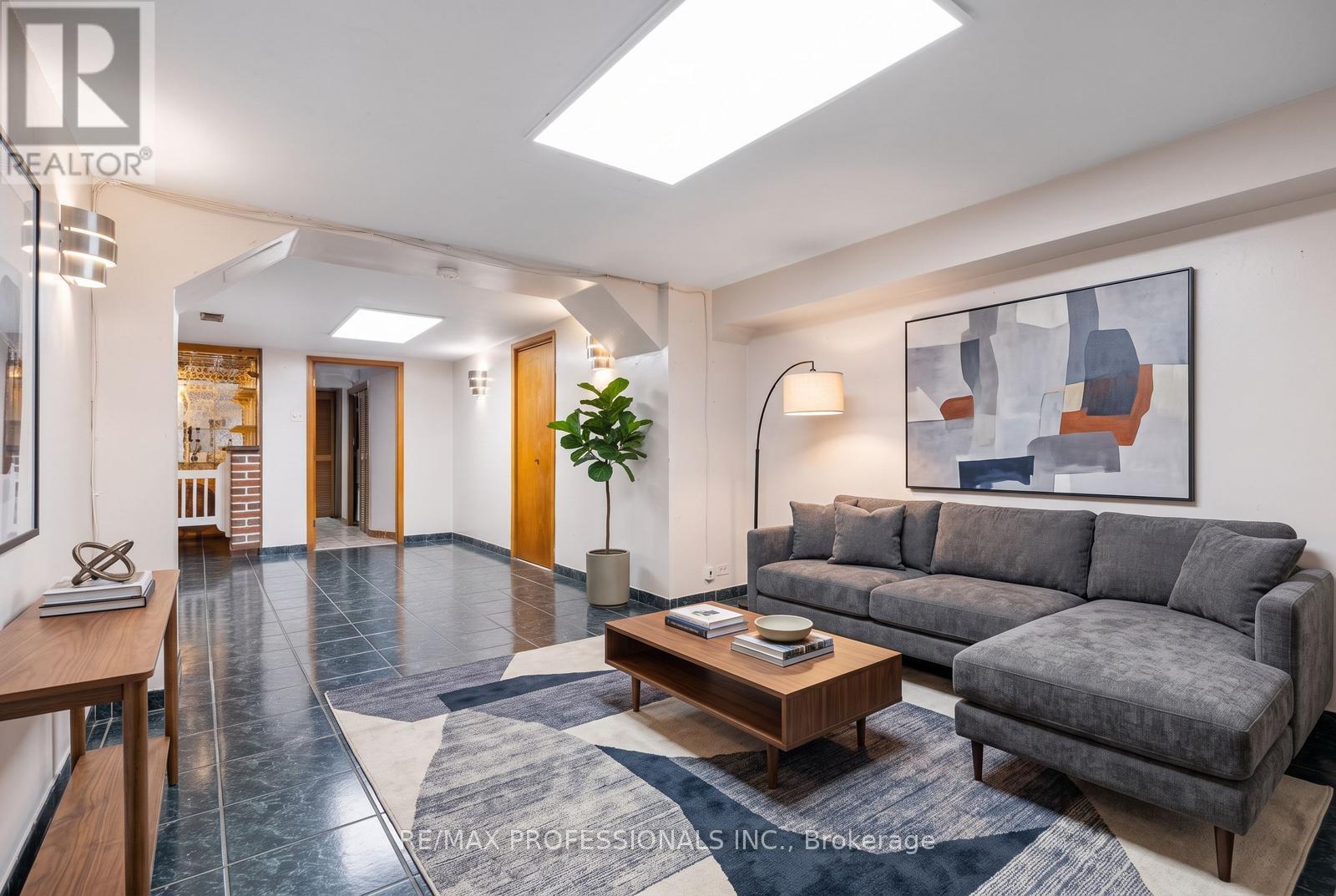 4 STANTON AVENUE - 15