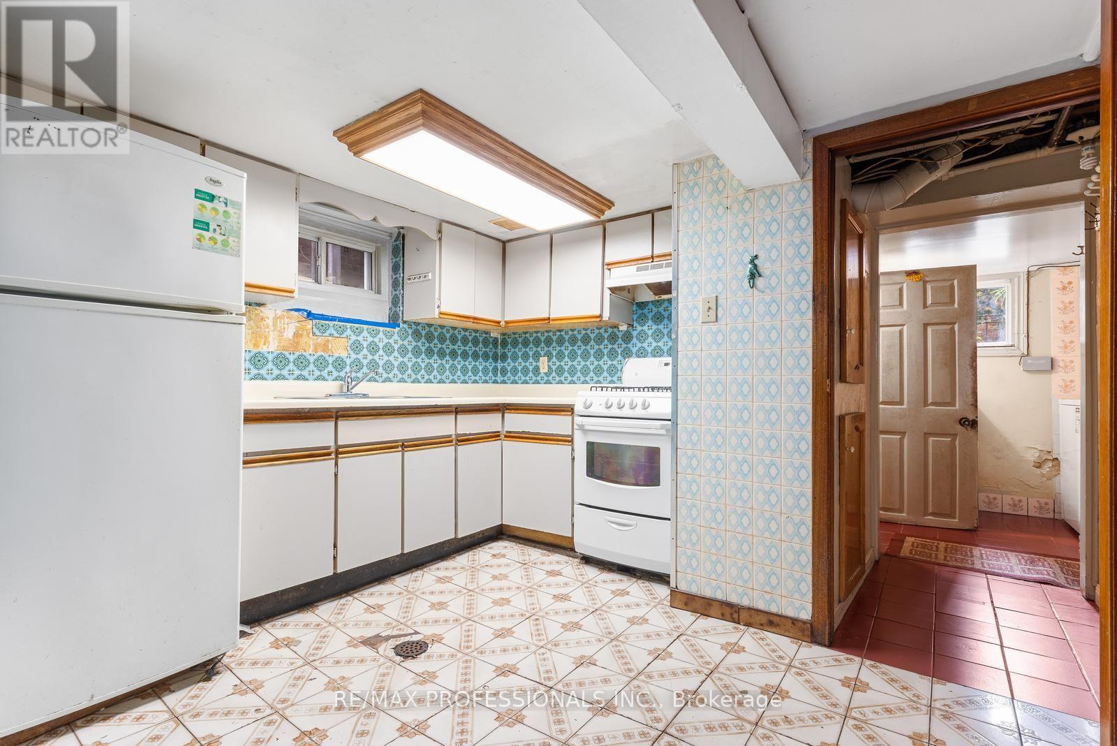 4 STANTON AVENUE - Image 19