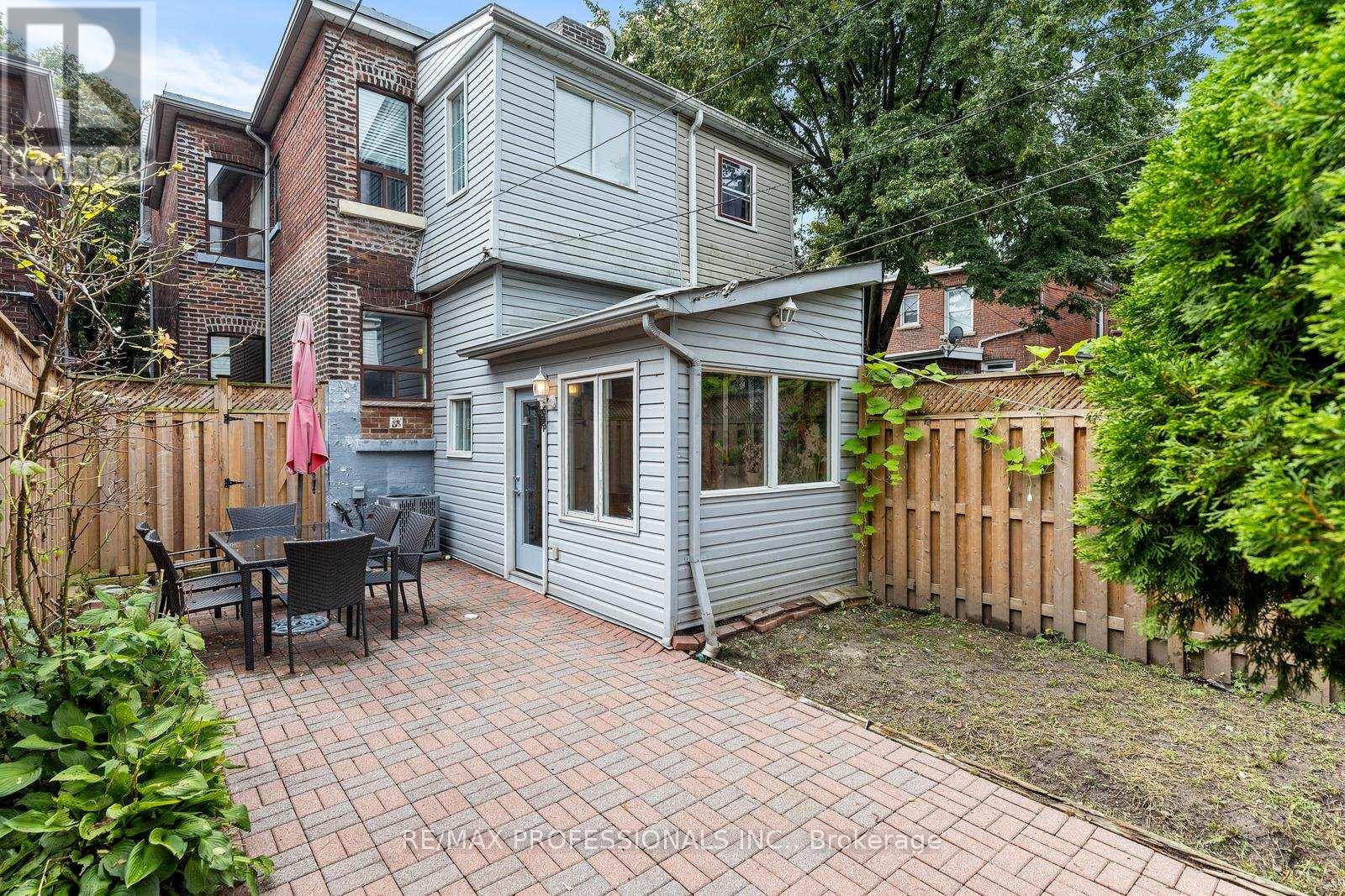 4 STANTON AVENUE - 23
