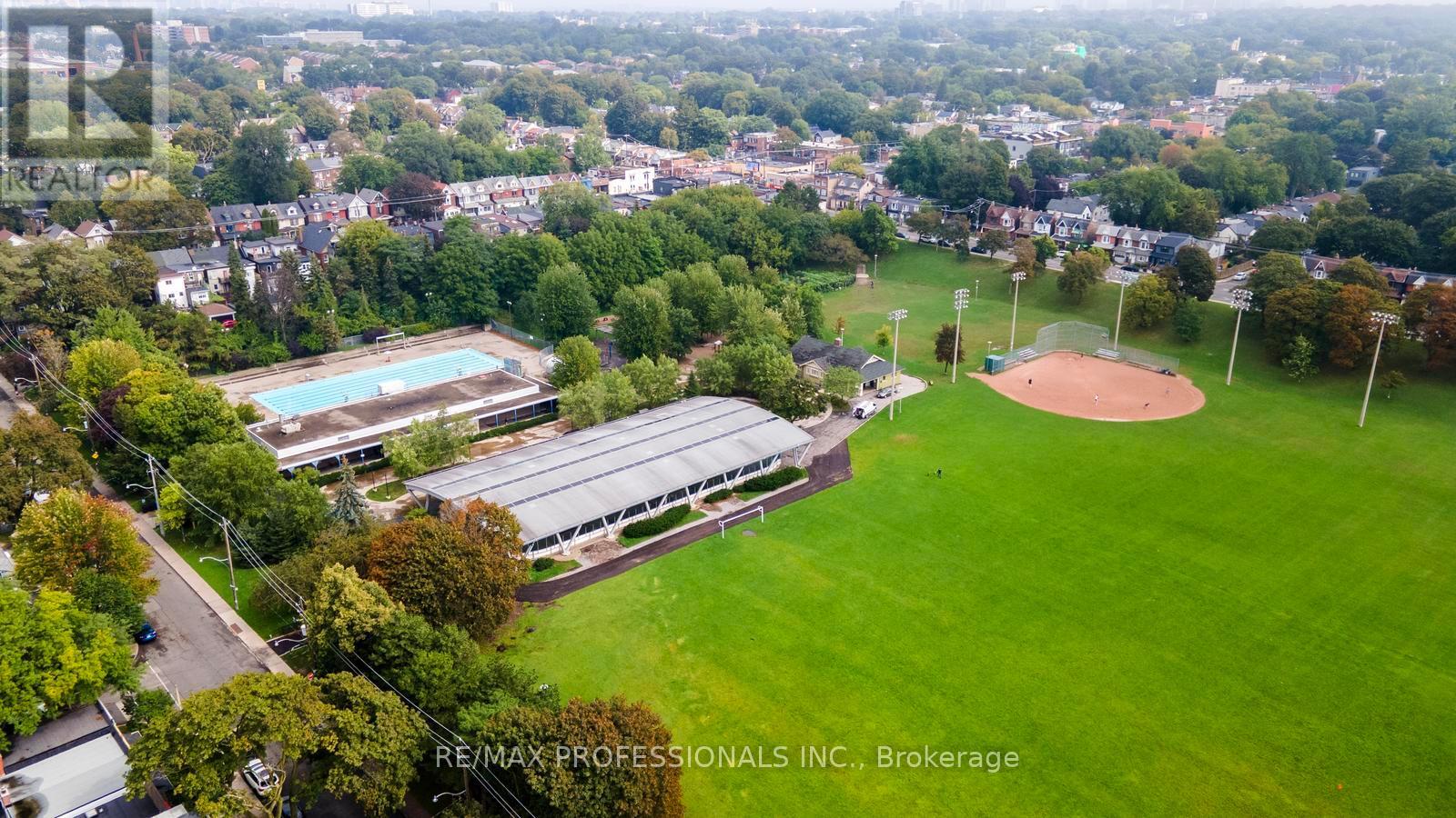 4 STANTON AVENUE - Image 33