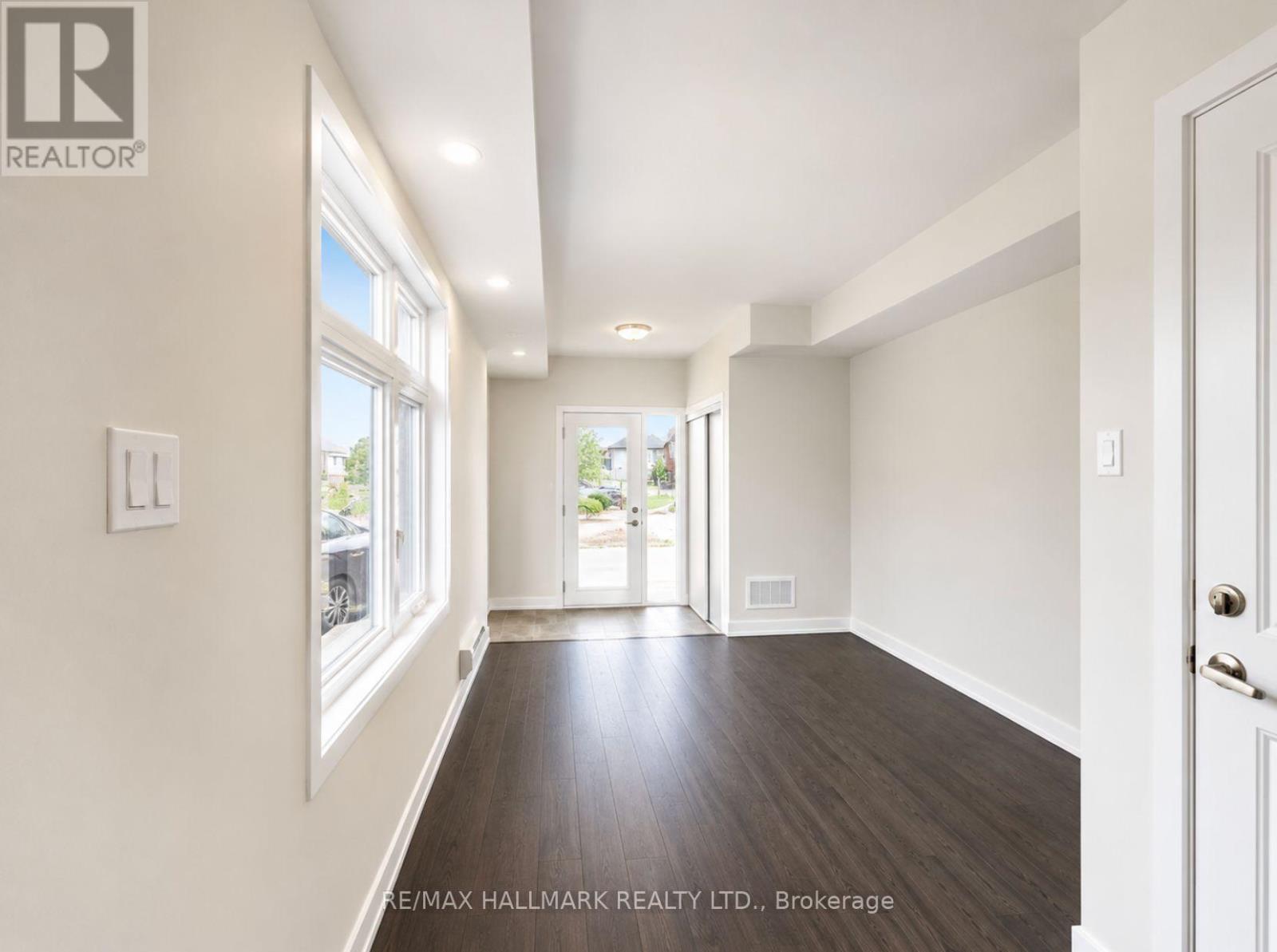 #101 1865 PICKERING PARKWAY S - 4