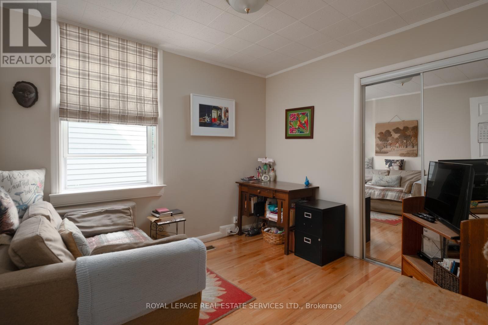 29 SHUDELL AVENUE - 13