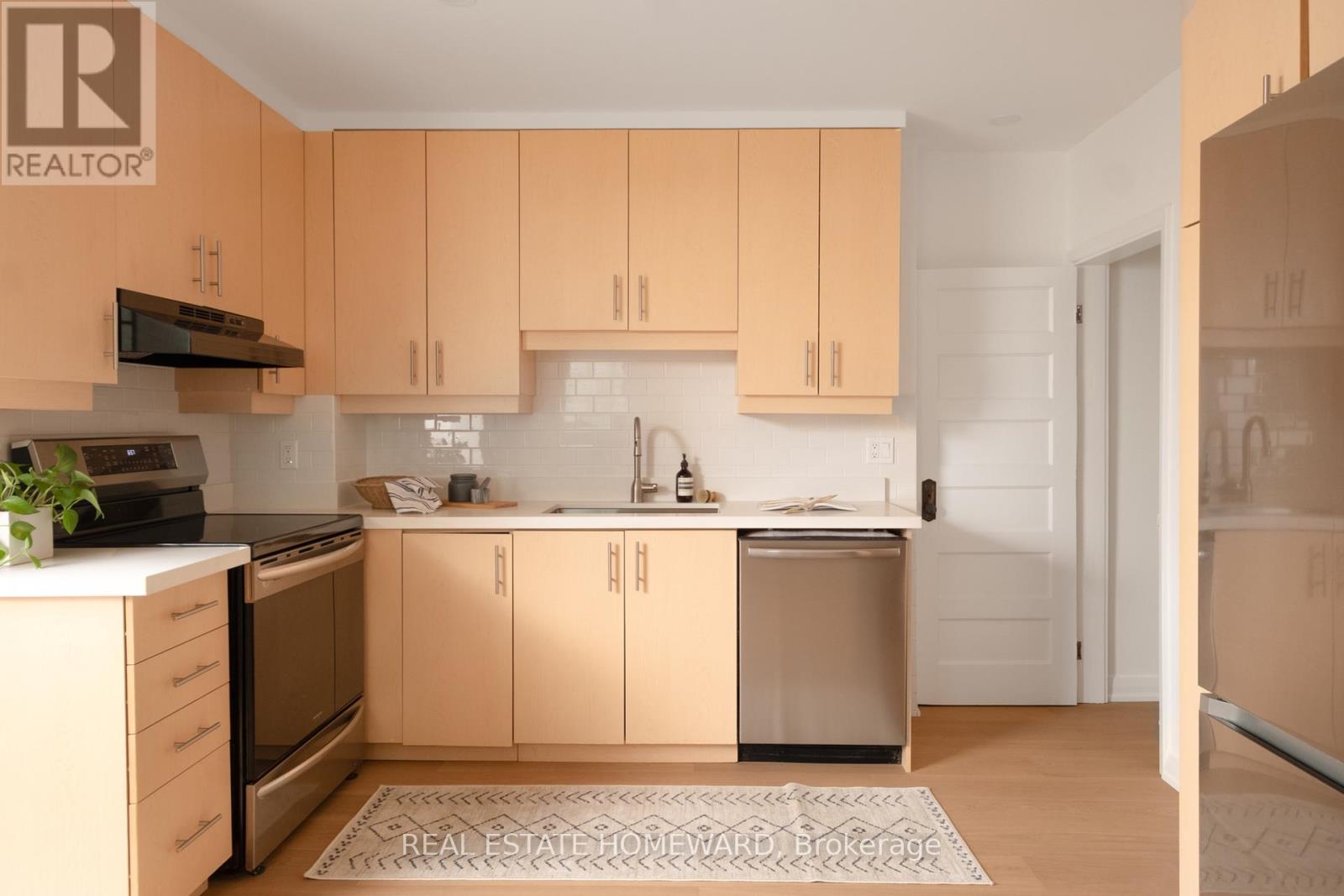 38 POUCHER STREET - Image 11