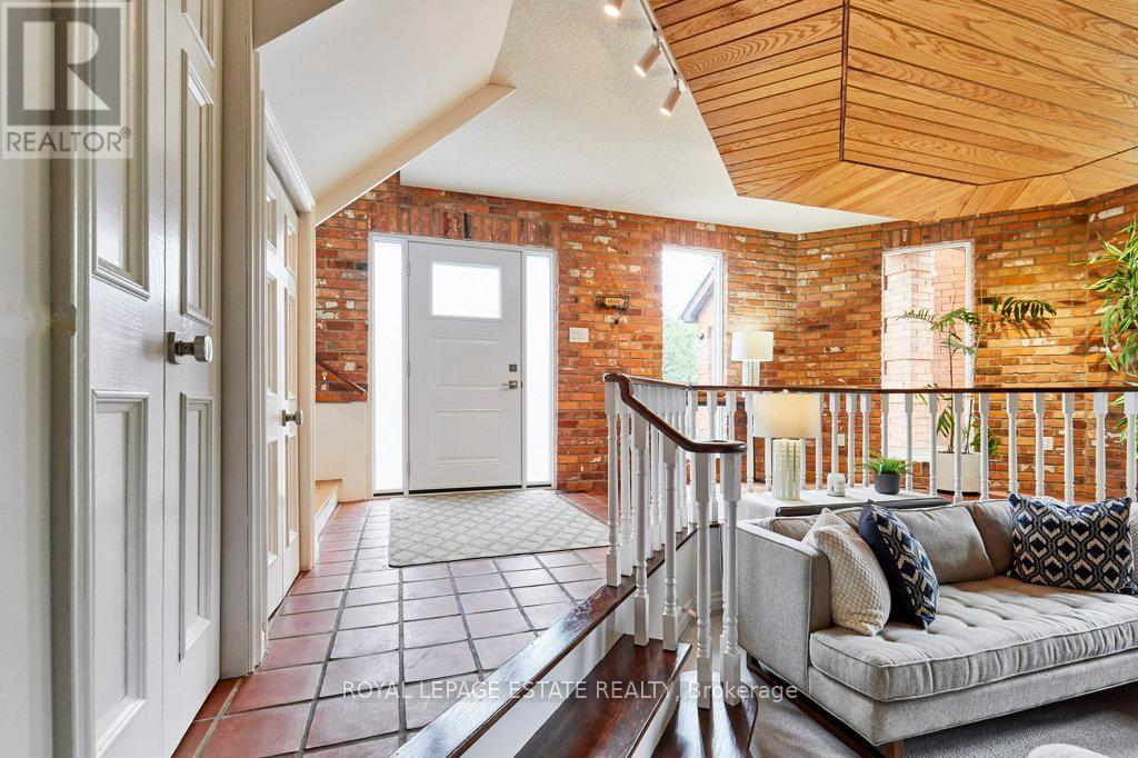 10 QUEENSGROVE ROAD - Image 17