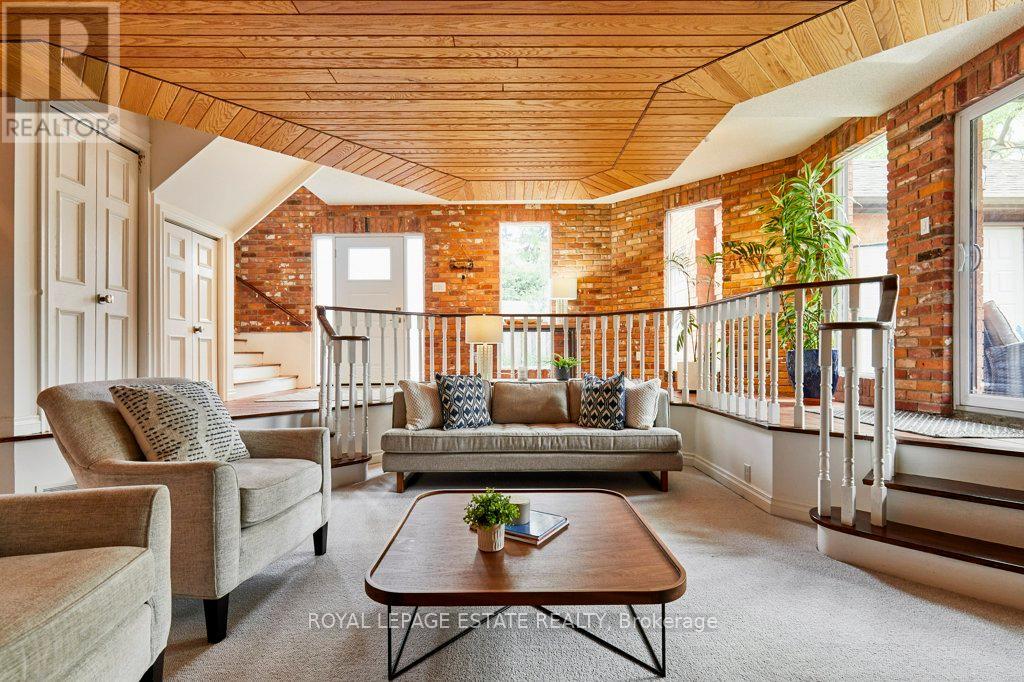 10 QUEENSGROVE ROAD - Image 19