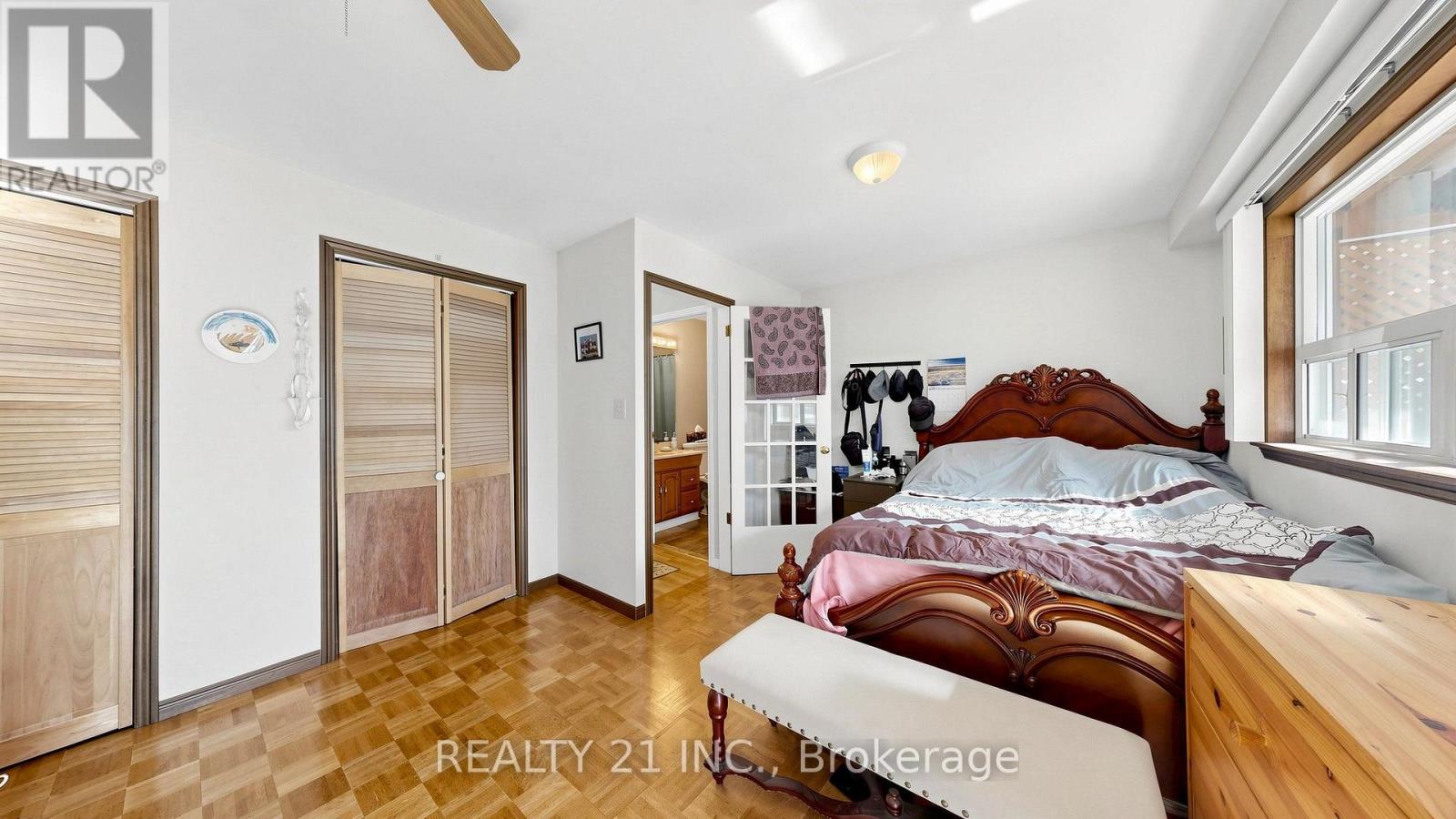 48 MEGAN AVENUE - 15