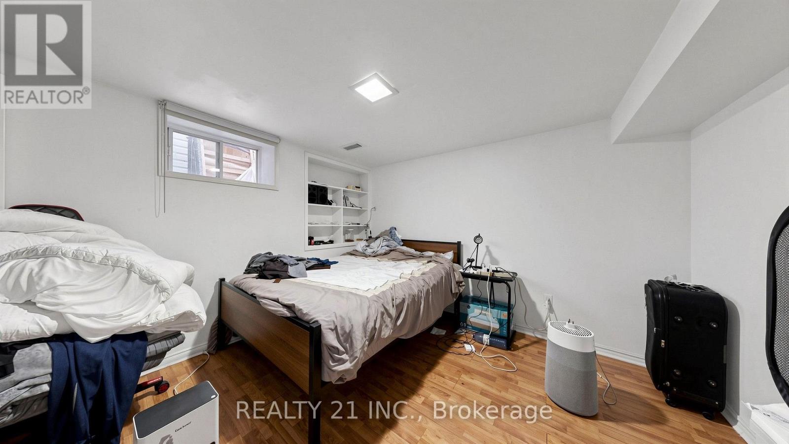 48 MEGAN AVENUE - Image 40
