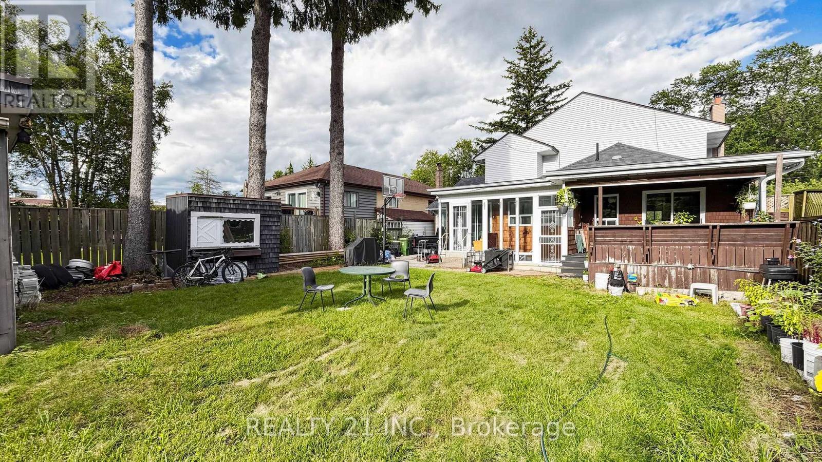 48 MEGAN AVENUE - 47