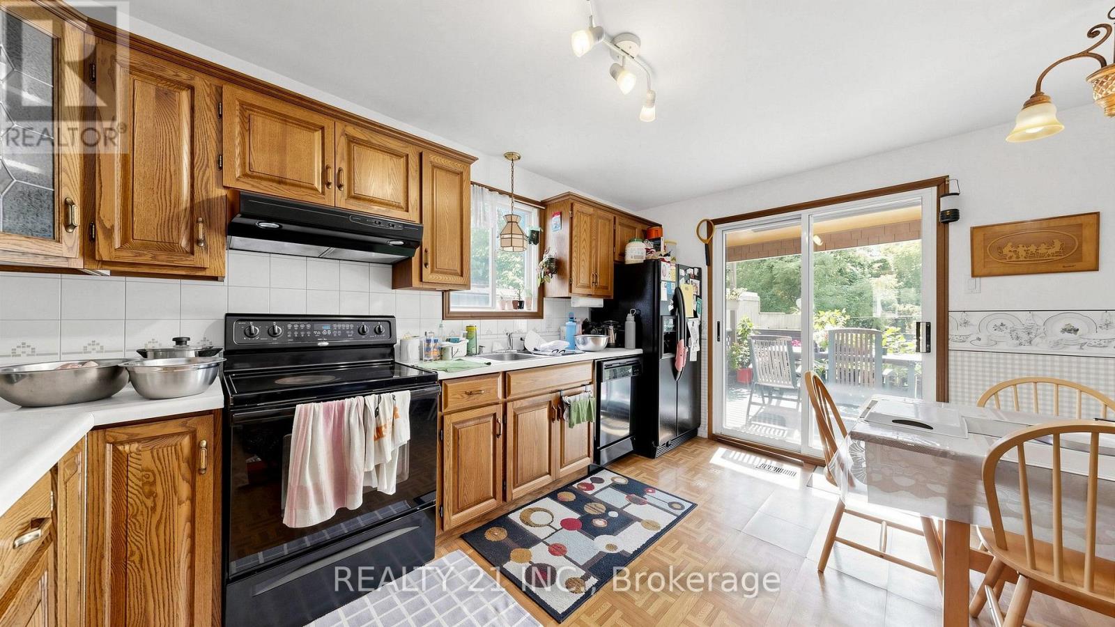 48 MEGAN AVENUE - Image 9