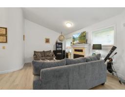 Bedroom 2 - 3 9515 Woodbine Street, Chilliwack Proper East, Chilliwack, BC V2P7T1 Photo 7