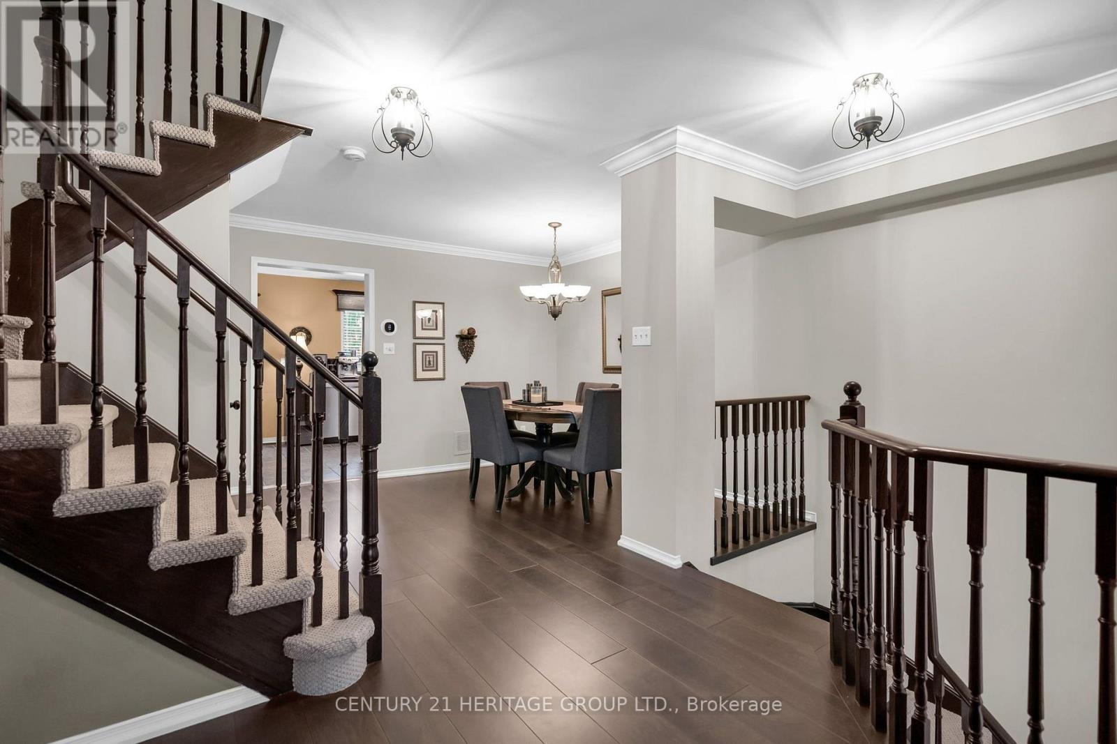 83 MOSAICS AVENUE - 12