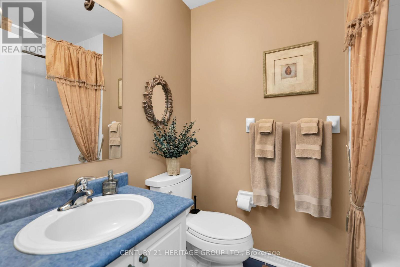 83 MOSAICS AVENUE - 30