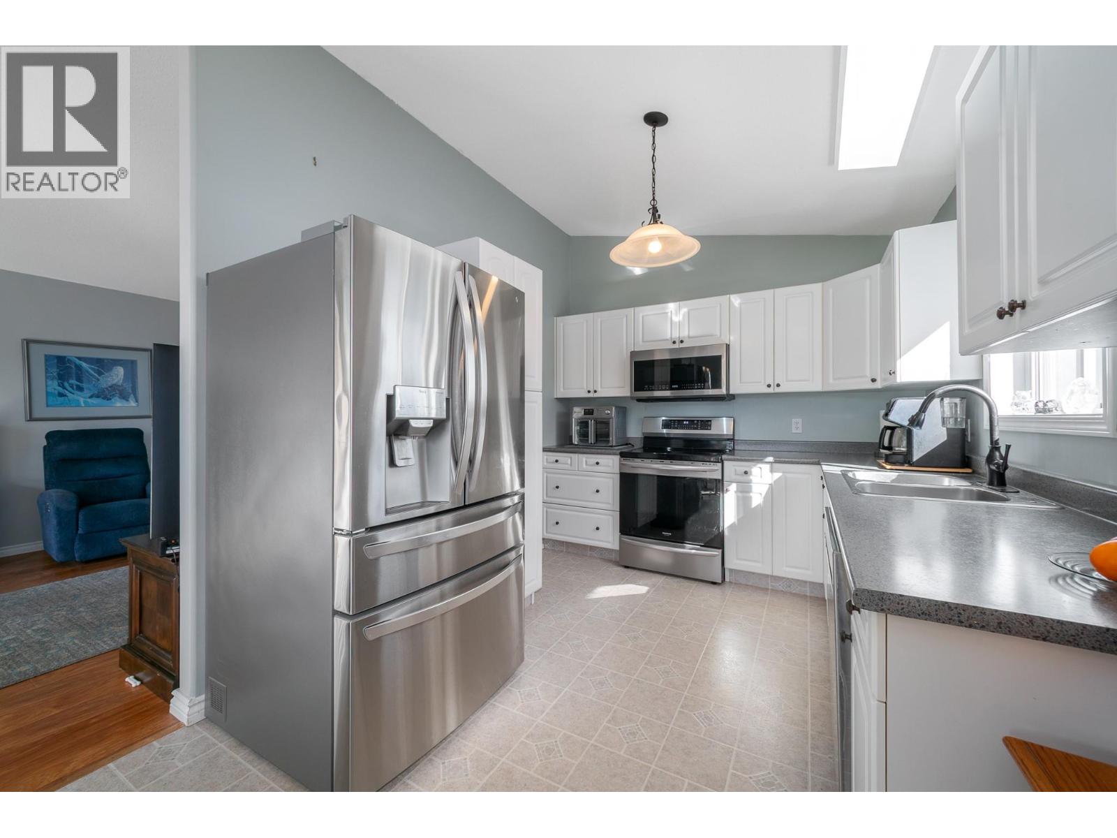 416 Sumac Road E - 15
