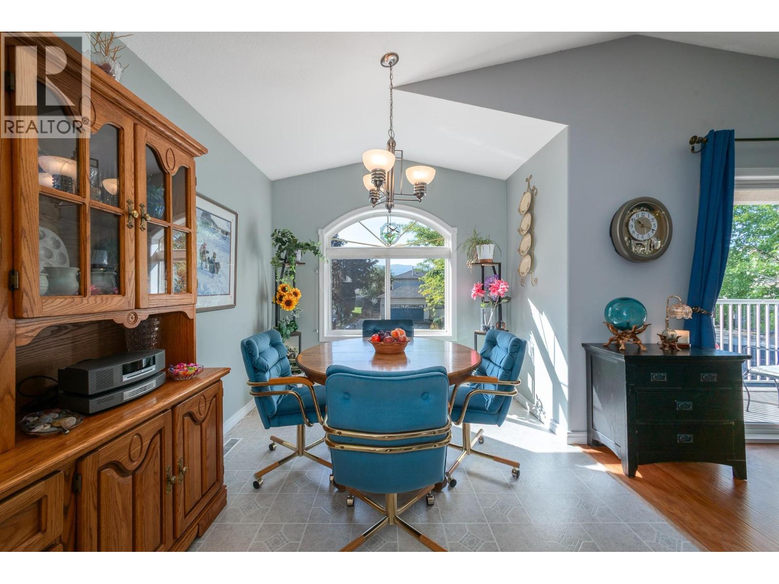 416 Sumac Road E - 18