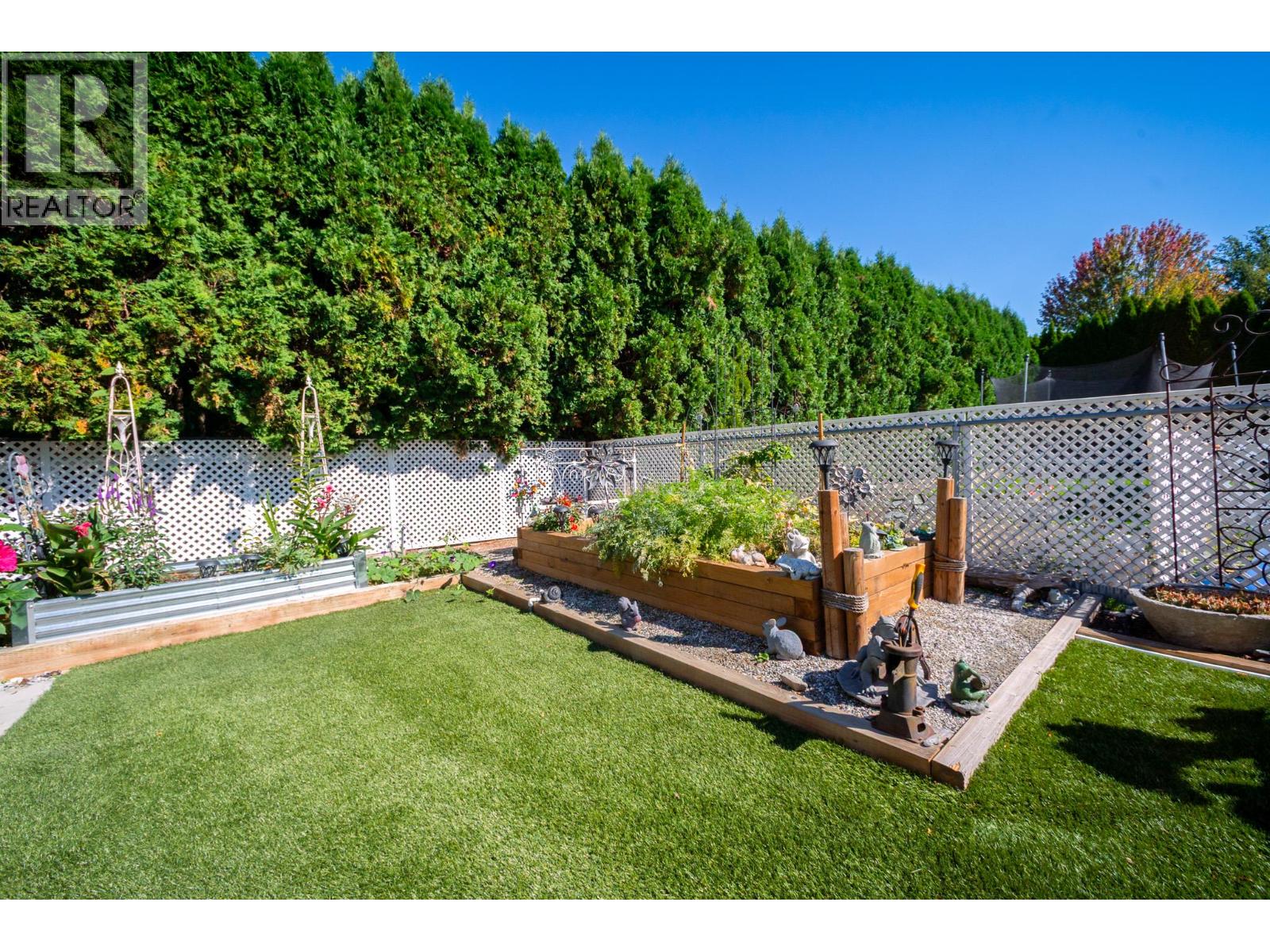 416 Sumac Road E, Kelowna