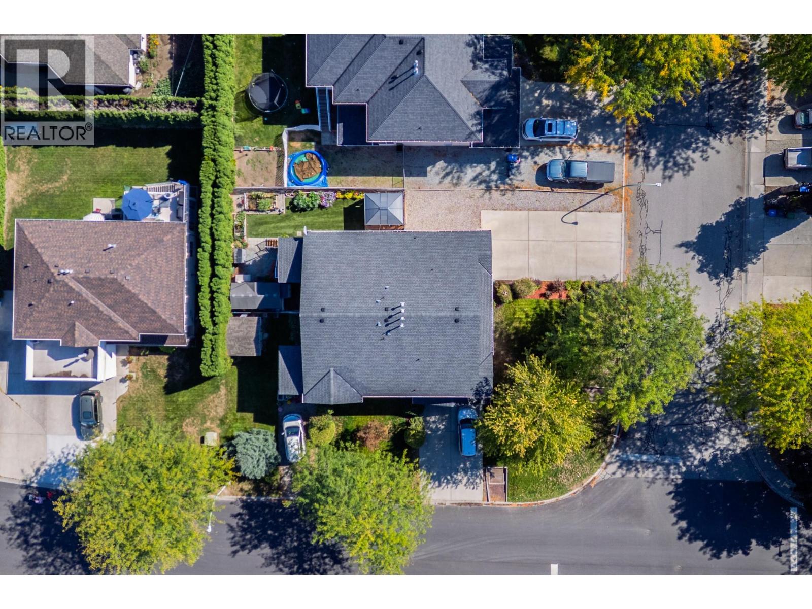 416 Sumac Road E - 79