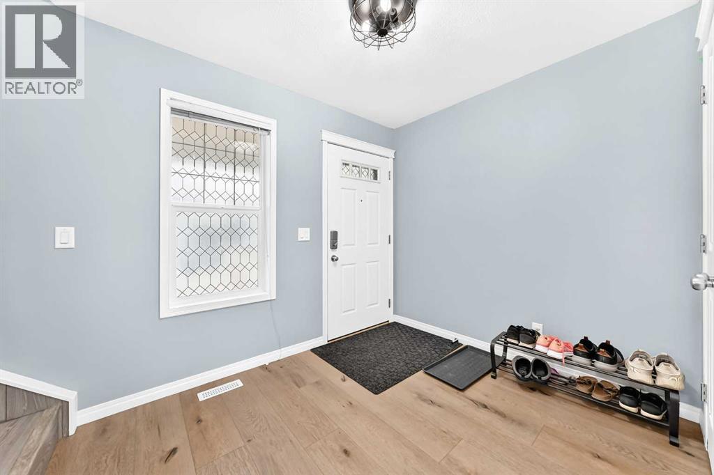14 Bayside Park SW, Bayside, Airdrie photo 3