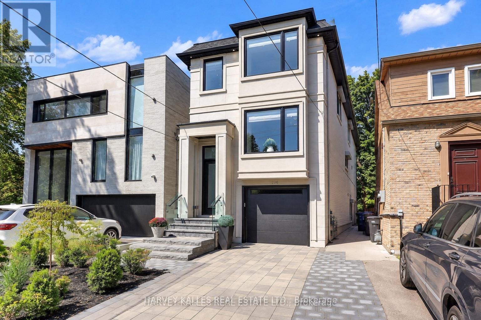 194 Sheldrake Boulevard, Toronto — photo 1