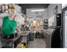 11 - 325 Central Parkway W, Mississauga, ON L5B3X9 Photo 16