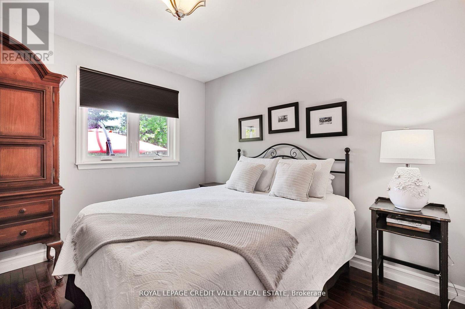 24 LADORE DRIVE - 18
