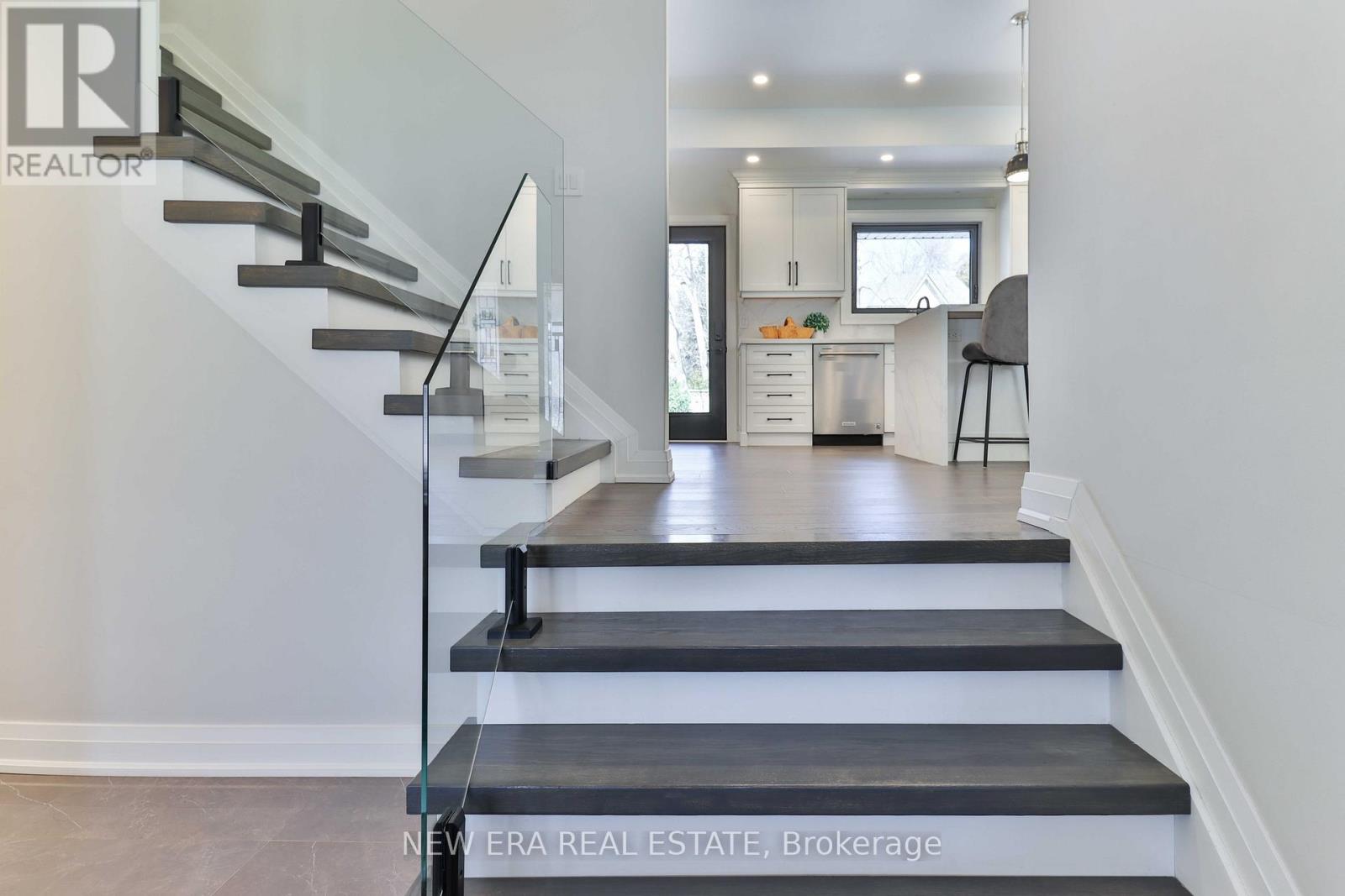 1481 CHASEHURST DRIVE - 4