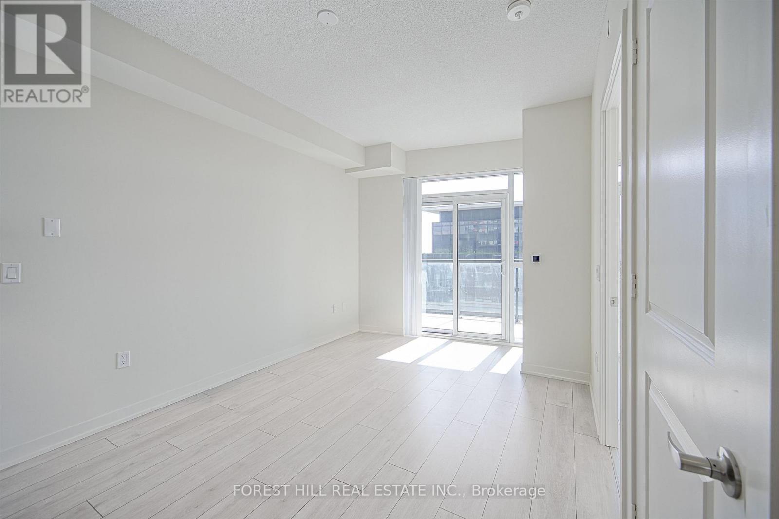 #2009 38 ANNIE CRAIG DRIVE - 13