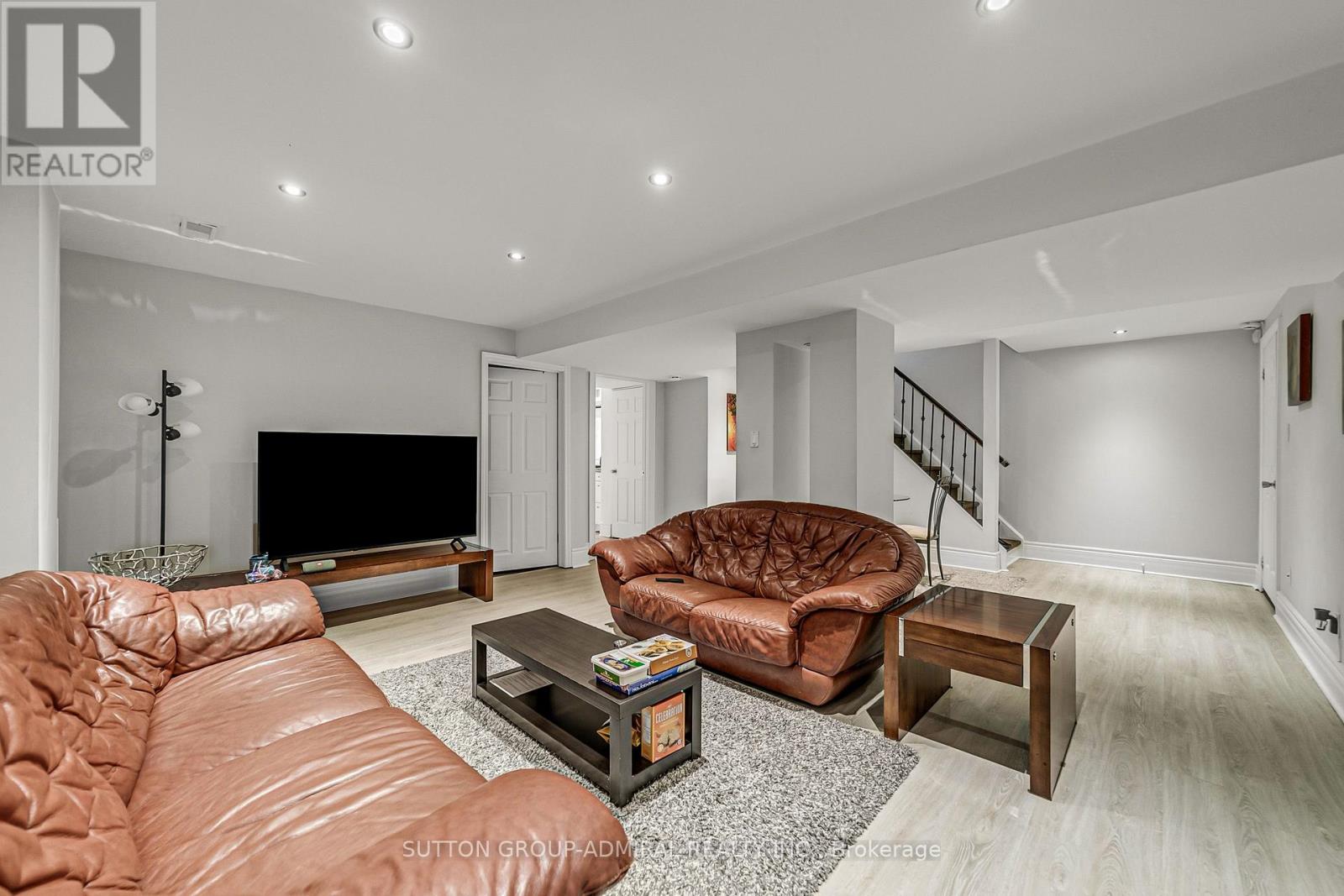 18 BUCKHORN AVENUE - 40