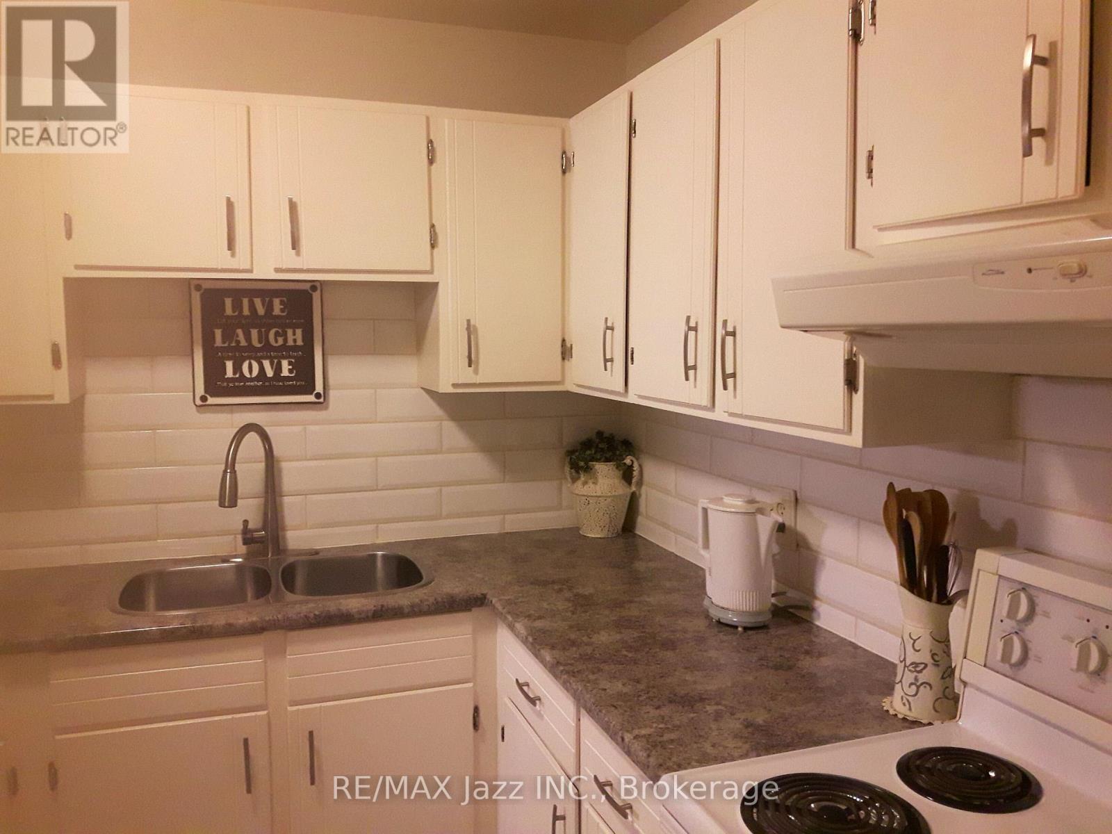 304 - 131 TAUNTON ROAD E, Oshawa (Centennial) — photo 3