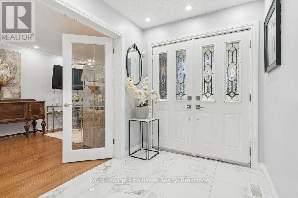 6 BRIDLEWOOD LANE, Quinte West (Trenton Ward) — photo 4